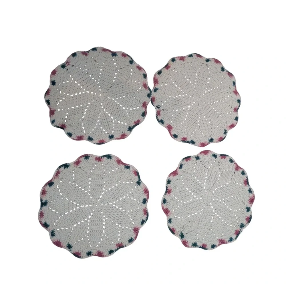 Vintage Handmade Round Crochet Placemats Set of 4 White Pink Teal Scalloped 17